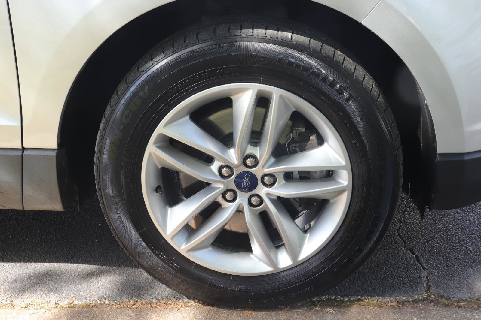 Used 2018 Ford Edge SEL w/ Equipment Group 201A image 40