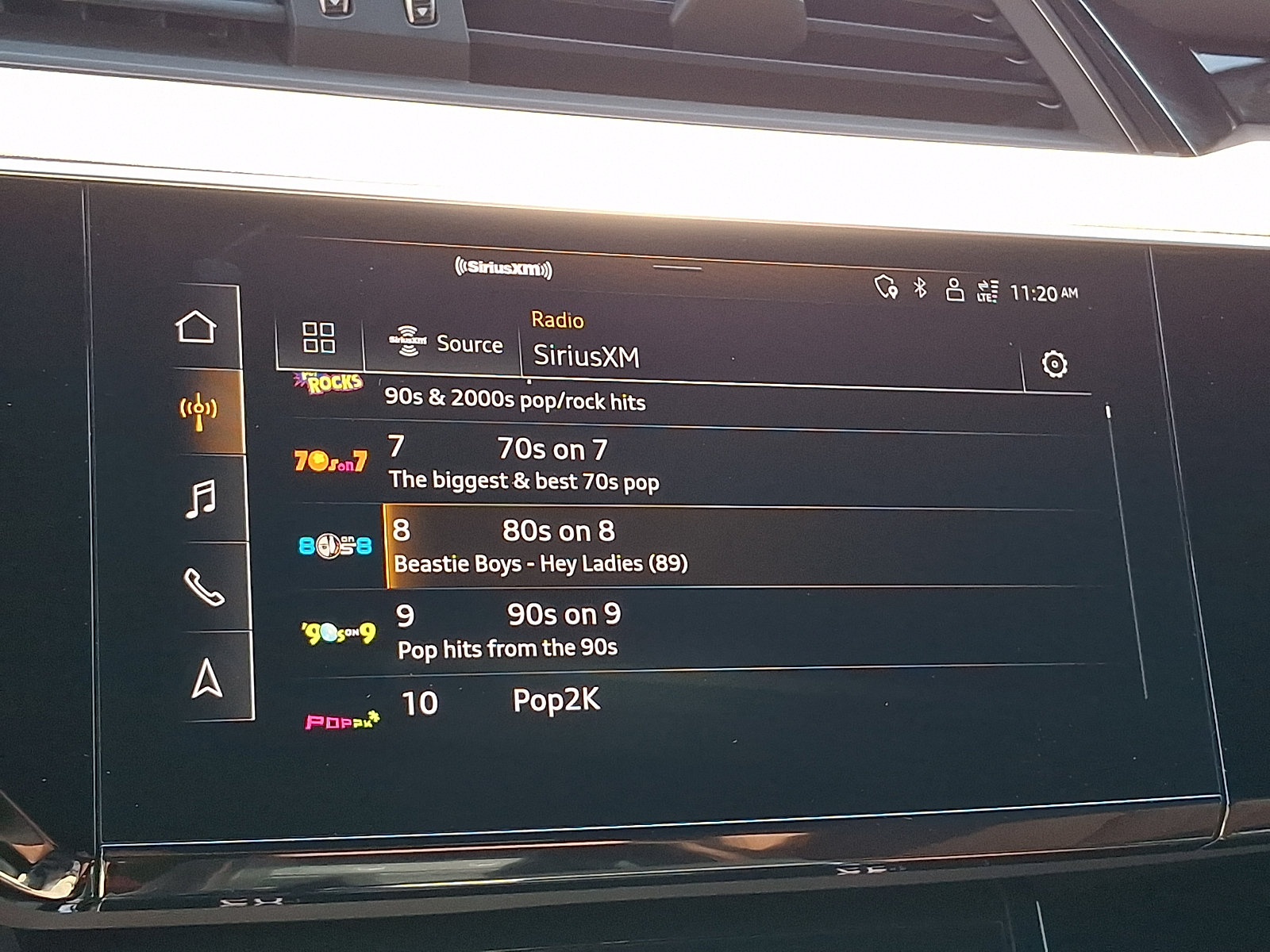 Used 2022 Audi e-tron Premium Plus w/ Premium Plus Package AWD/4WD image 19