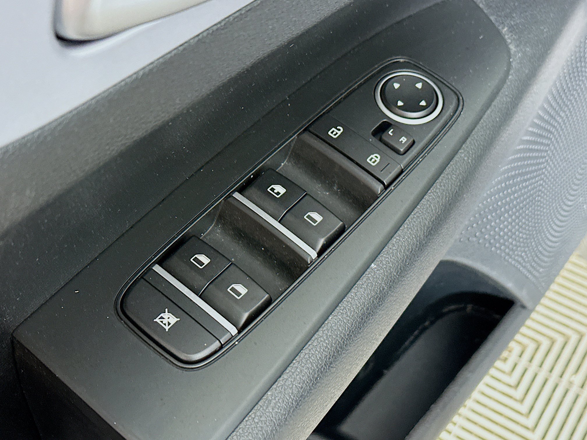 Certified 2024 Kia Forte LXS w/ LXS Technology Package FWD image 17