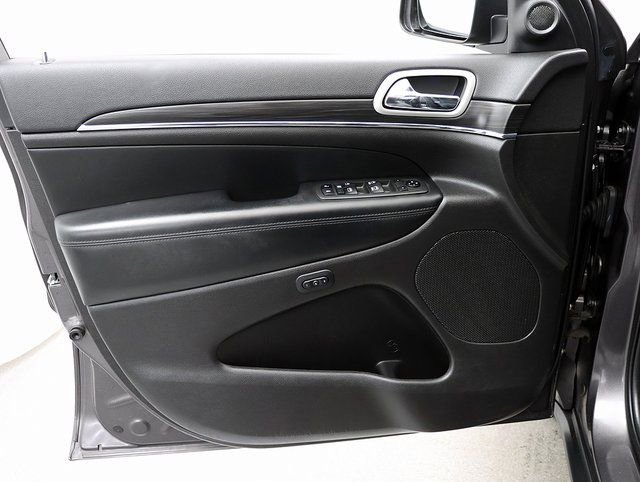 Used 2021 Jeep Grand Cherokee Limited image 23