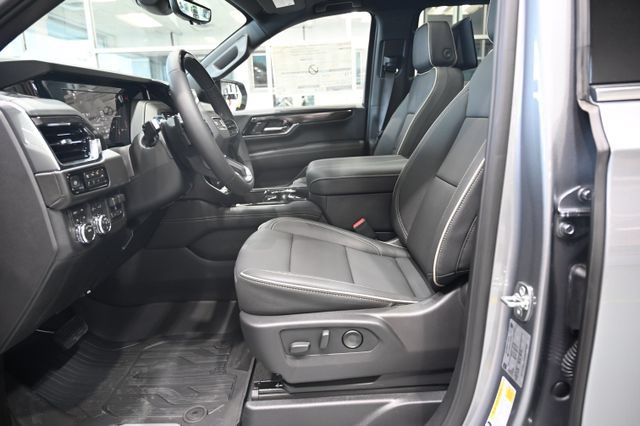 New 2026 GMC Yukon XL Elevation w/ Elevation Premium Package AWD/4WD image 9