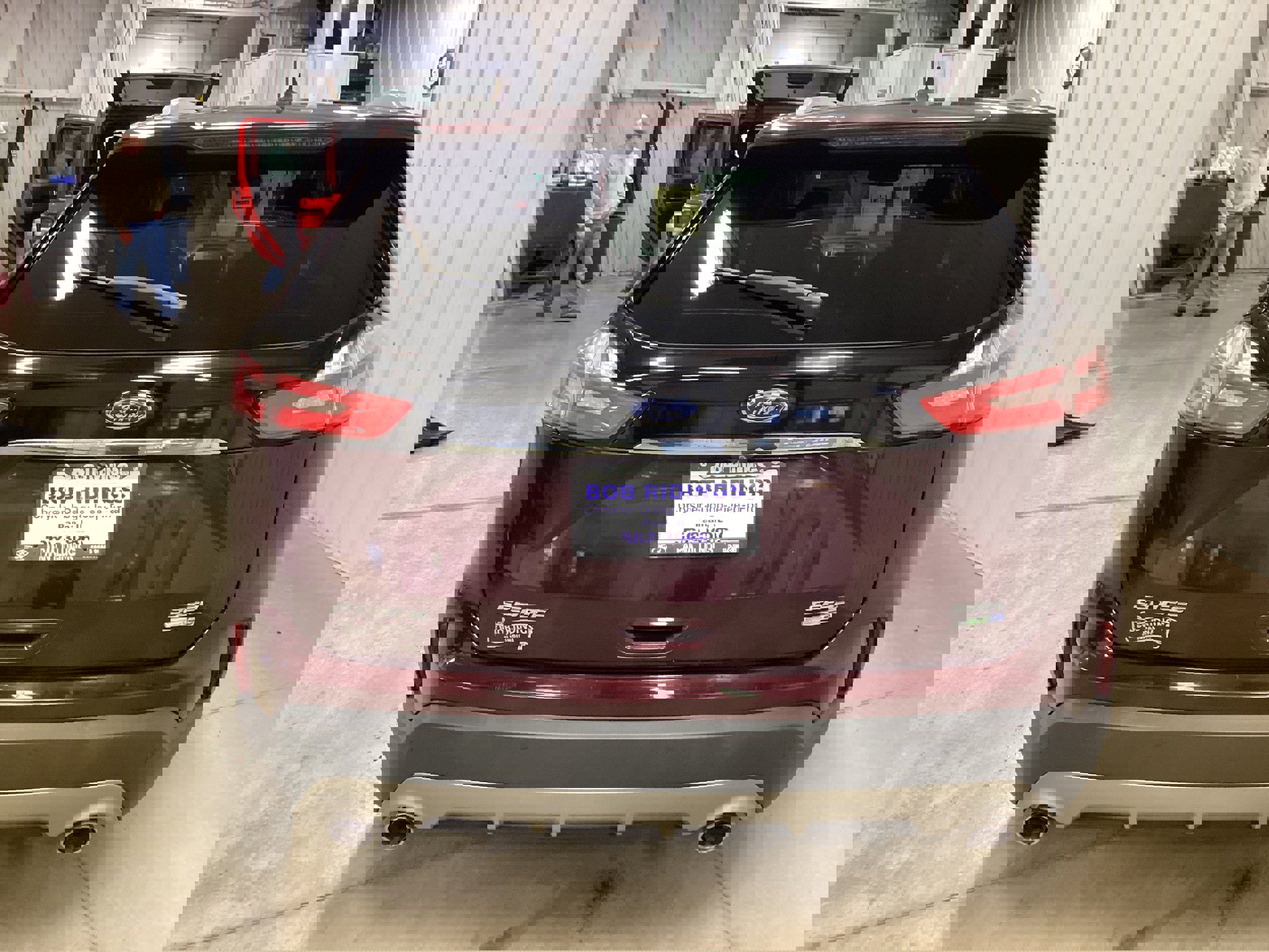 Used 2020 Ford Edge SEL w/ Convenience Package image 4