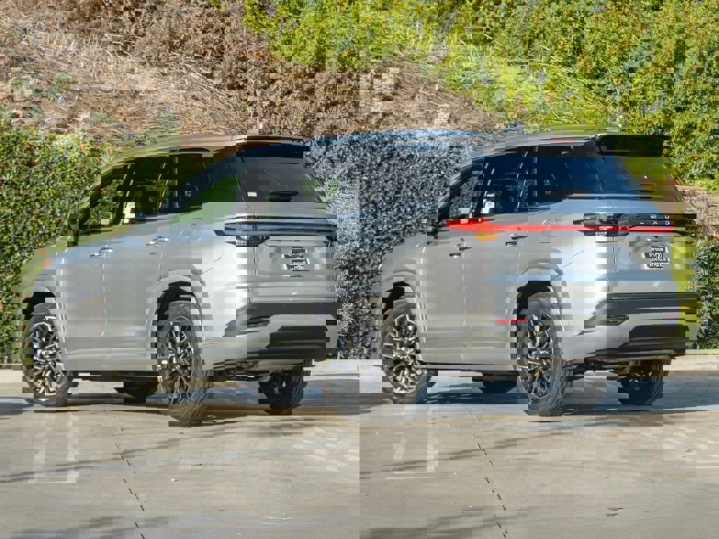 New 2026 Lexus TX 350 AWD image 2