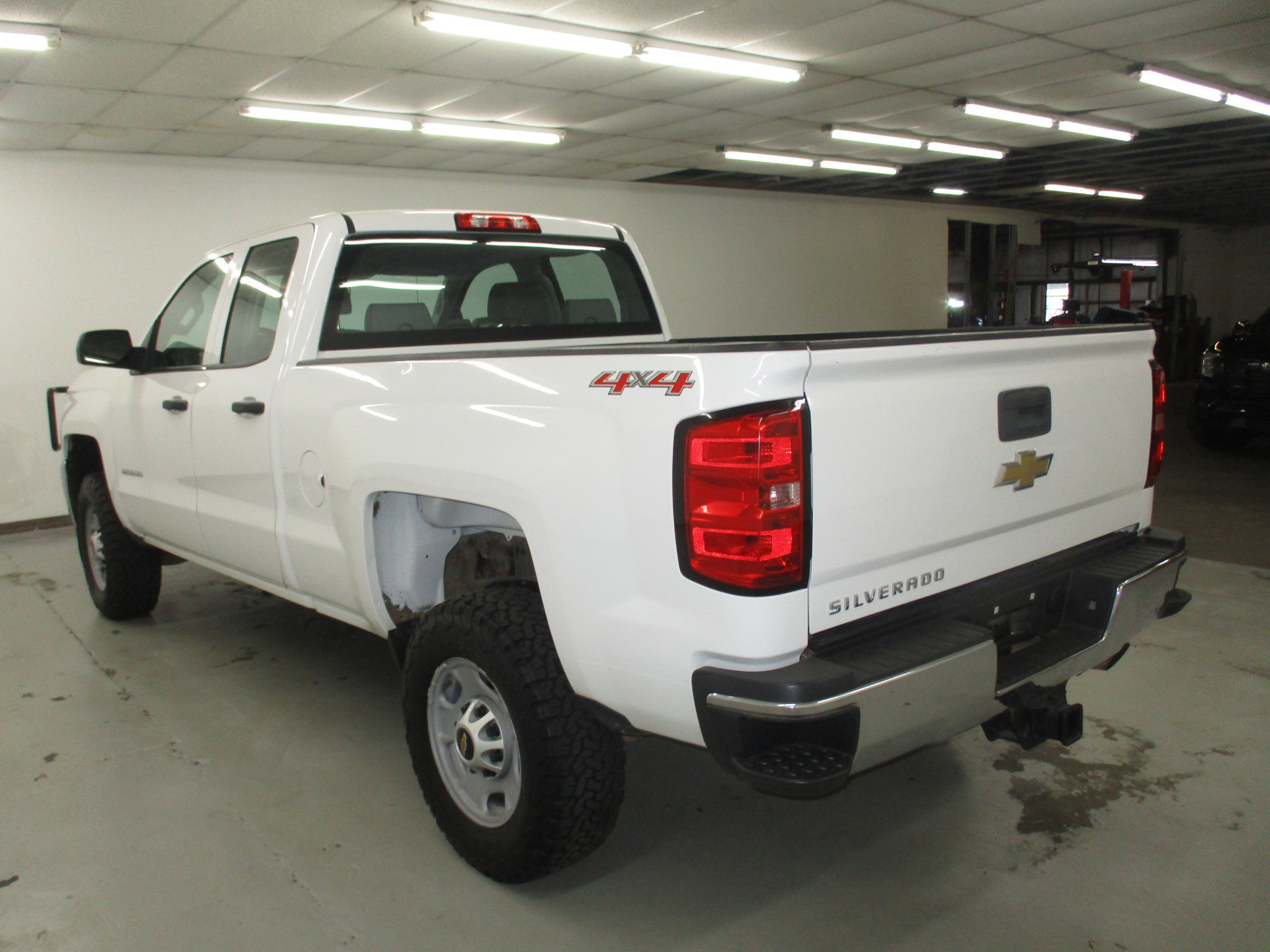 Used 2015 Chevrolet Silverado 2500 W/T AWD/4WD image 7