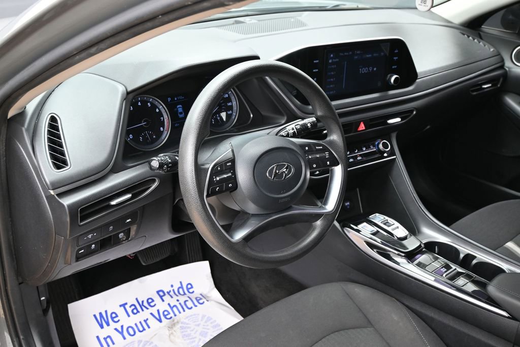 Used 2022 Hyundai Sonata SE w/ Cargo Package FWD image 17