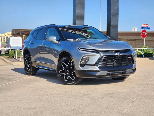 Used 2023 Chevrolet Blazer RS w/ Driver Confidence II Package FWD video 2