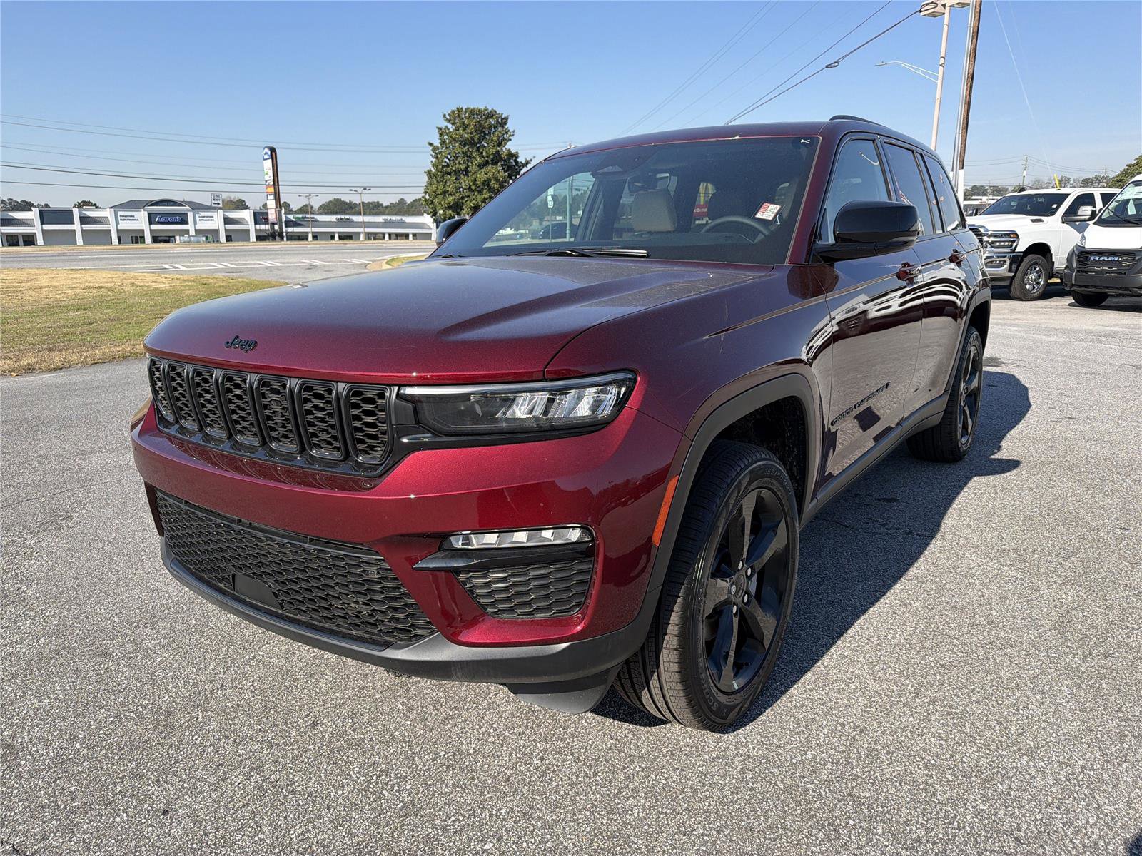 New 2025 Jeep Grand Cherokee Limited w/ Black Appearance Package image 2