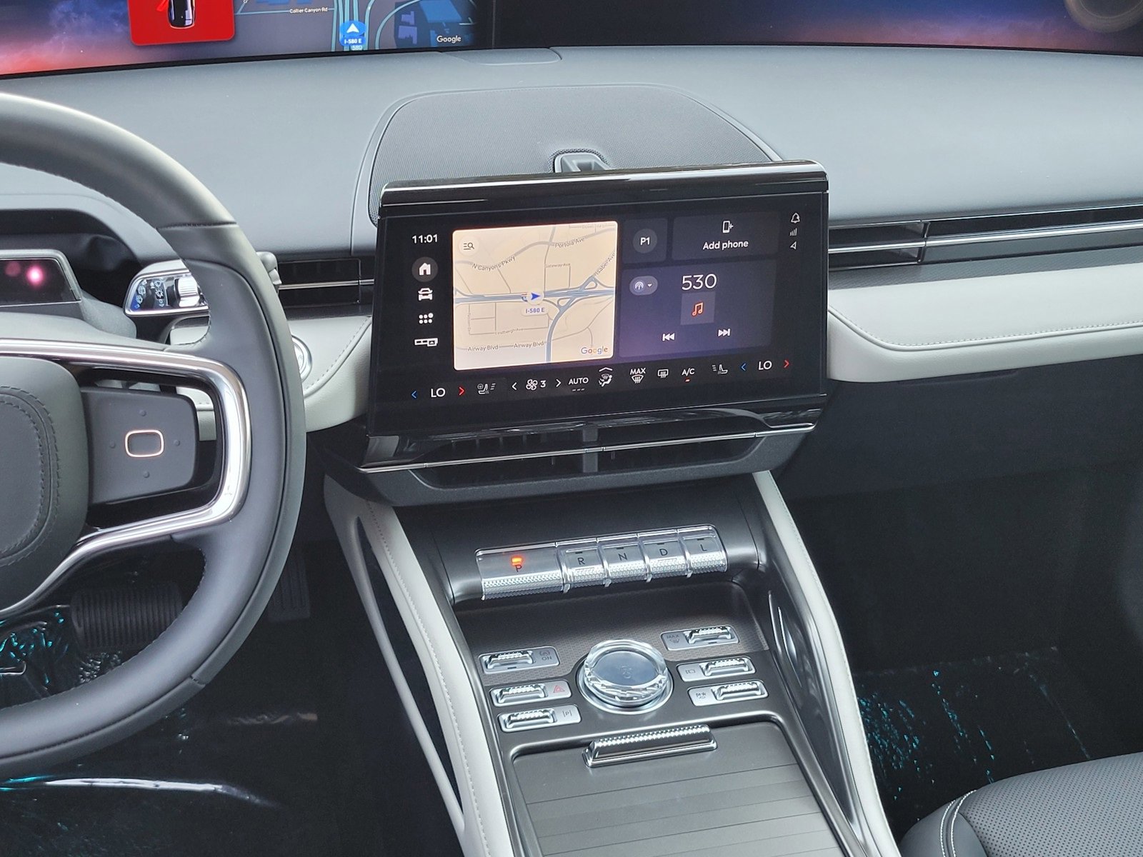 New 2025 Lincoln Nautilus Premier image 9