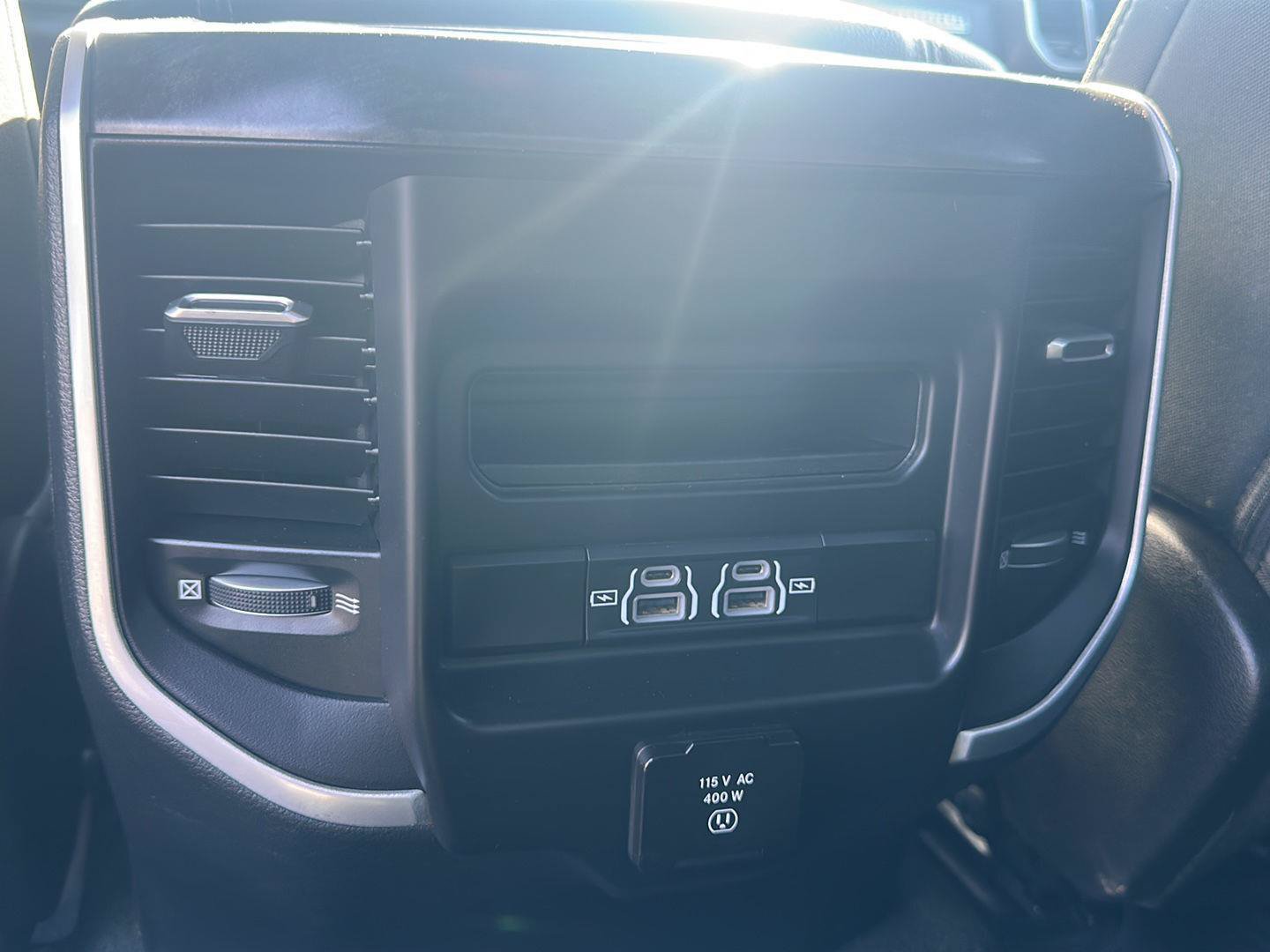 Used 2022 RAM 1500 Big Horn AWD/4WD image 12