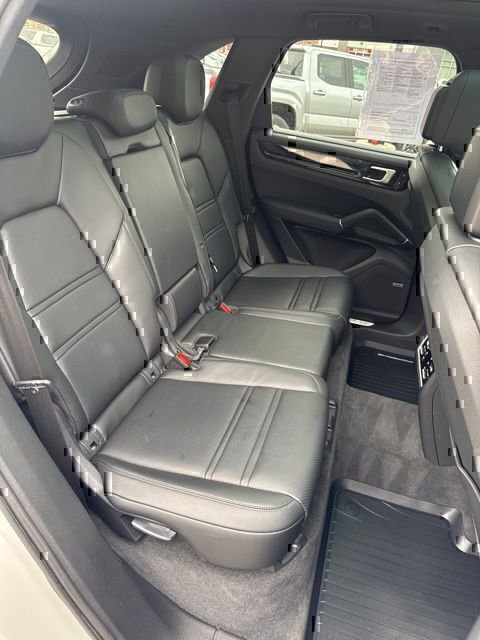 Used 2020 Porsche Cayenne image 10