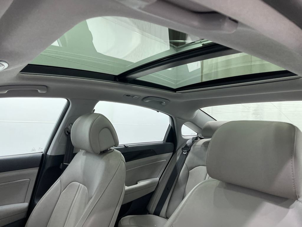 Used 2016 Hyundai Sonata Limited w/ Option Group 05 image 11