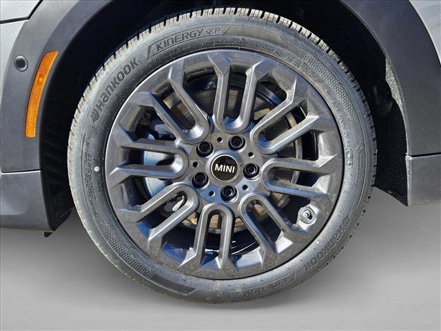 Used 2026 MINI Cooper 2-Door Hardtop image 16