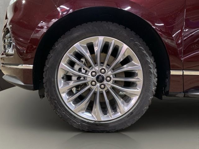 Used 2020 Ford Edge Titanium w/ Equipment Group 301A AWD/4WD image 14