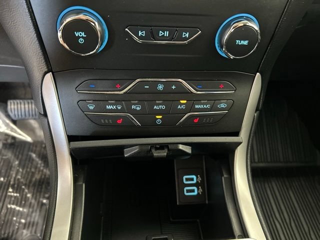 Used 2019 Ford Edge SEL w/ Equipment Group 201A AWD/4WD image 14