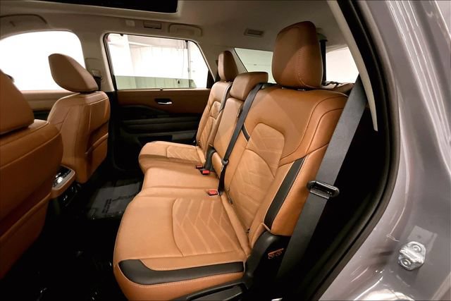 Used 2025 Nissan Pathfinder Platinum w/ Cargo Package FWD image 26