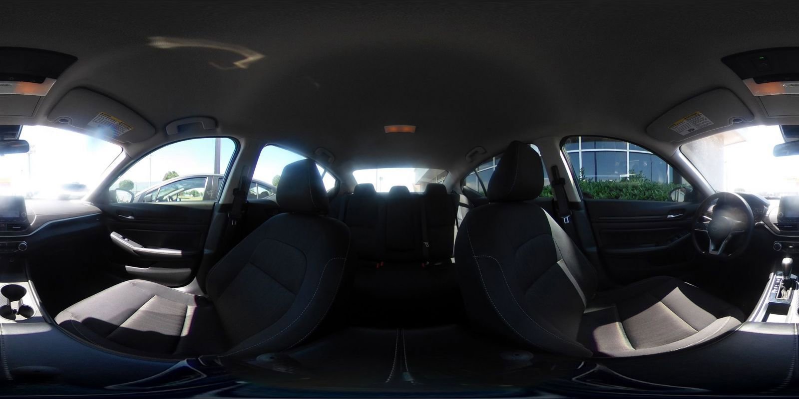 Used 2025 Nissan Altima 2.5 SV FWD image 42