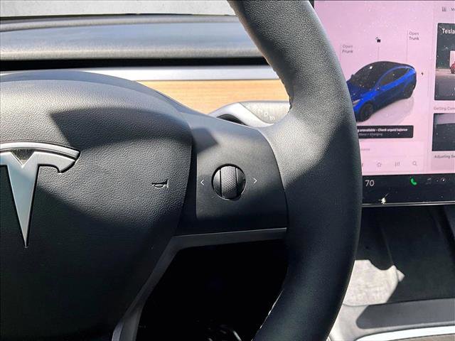 Used 2022 Tesla Model Y Long Range image 19