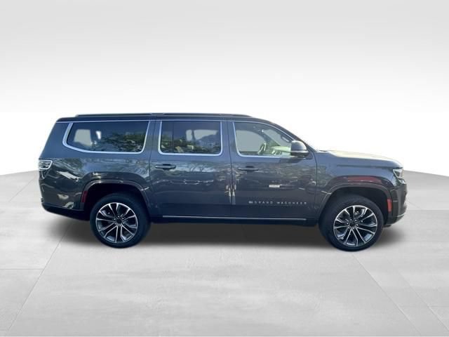 Used 2025 Jeep Grand Wagoneer L Series III w/ Rear Seat Video Group 1 AWD/4WD image 10