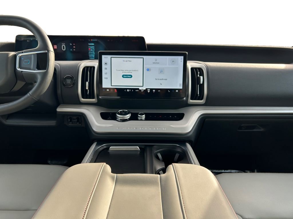 Used 2025 Ford Expedition Max Active image 12