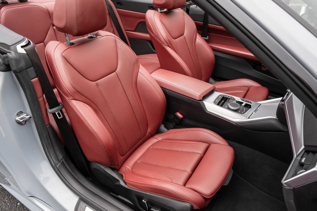 Used 2024 BMW M440i Convertible w/ Premium Package RWD image 29