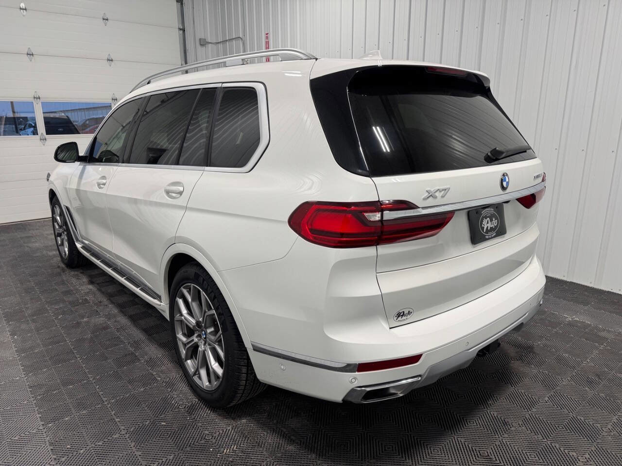 Used 2021 BMW X7 xDrive40i w/ Premium Package image 4