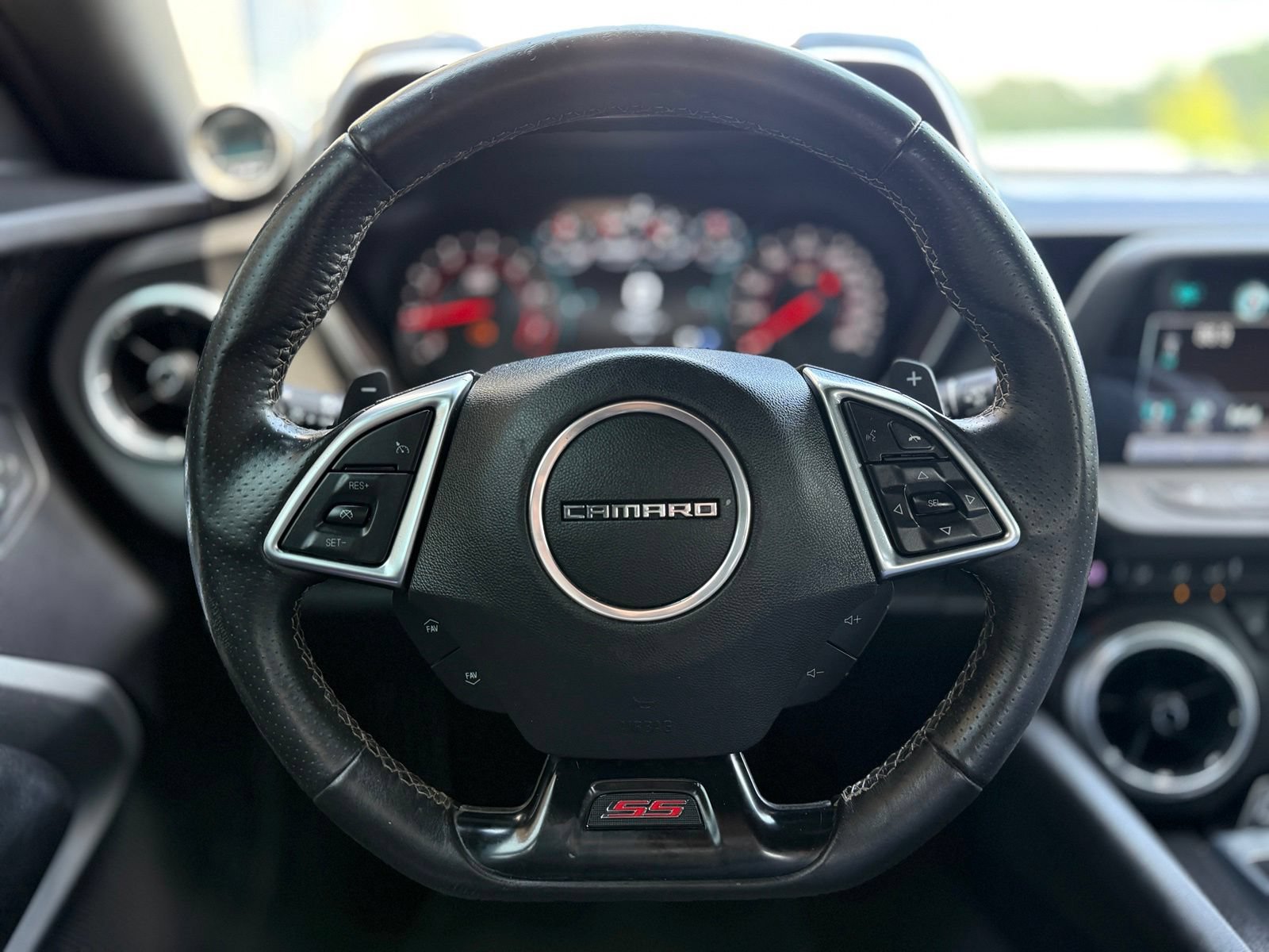 Used 2016 Chevrolet Camaro SS RWD image 20