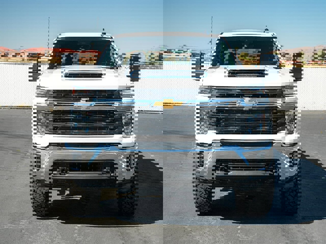 Used 2025 Chevrolet Silverado 2500 LT w/ Convenience Package AWD/4WD image 9