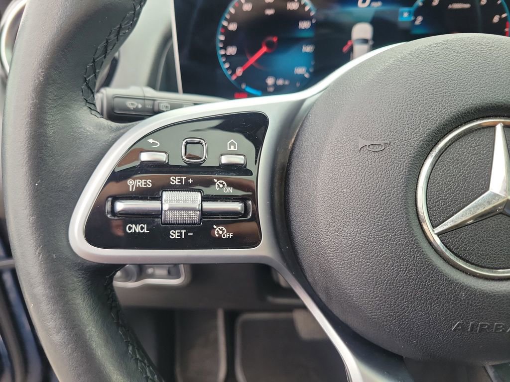 Used 2021 Mercedes-Benz GLB 250 w/ Premium Package image 25