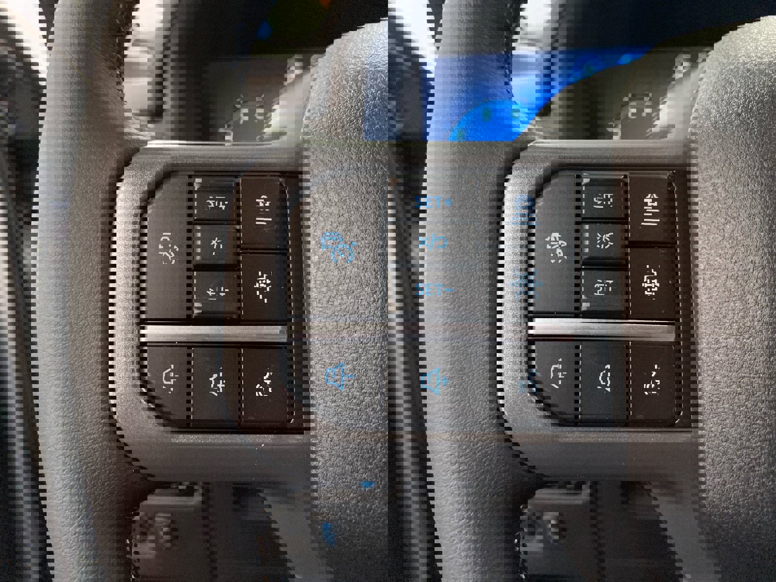 New 2025 Ford F150 XLT w/ Equipment Group 303A High image 20