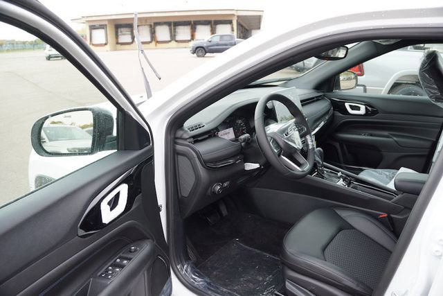 New 2026 Jeep Compass Latitude image 10