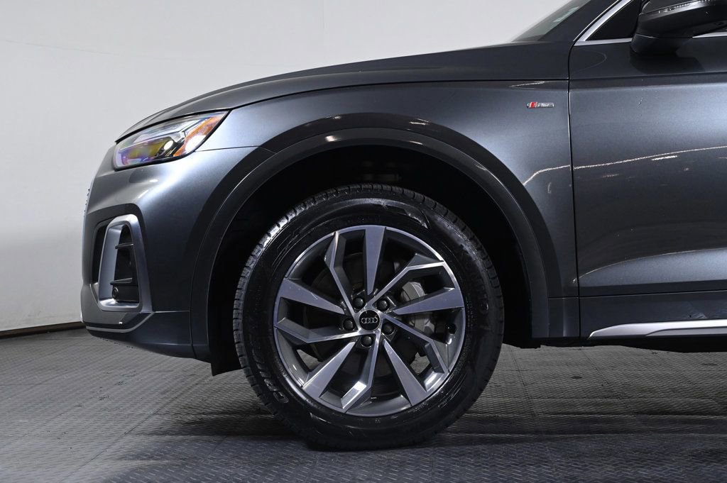 Used 2023 Audi Q5 2.0T Premium Plus w/ Premium Plus Package AWD/4WD image 24
