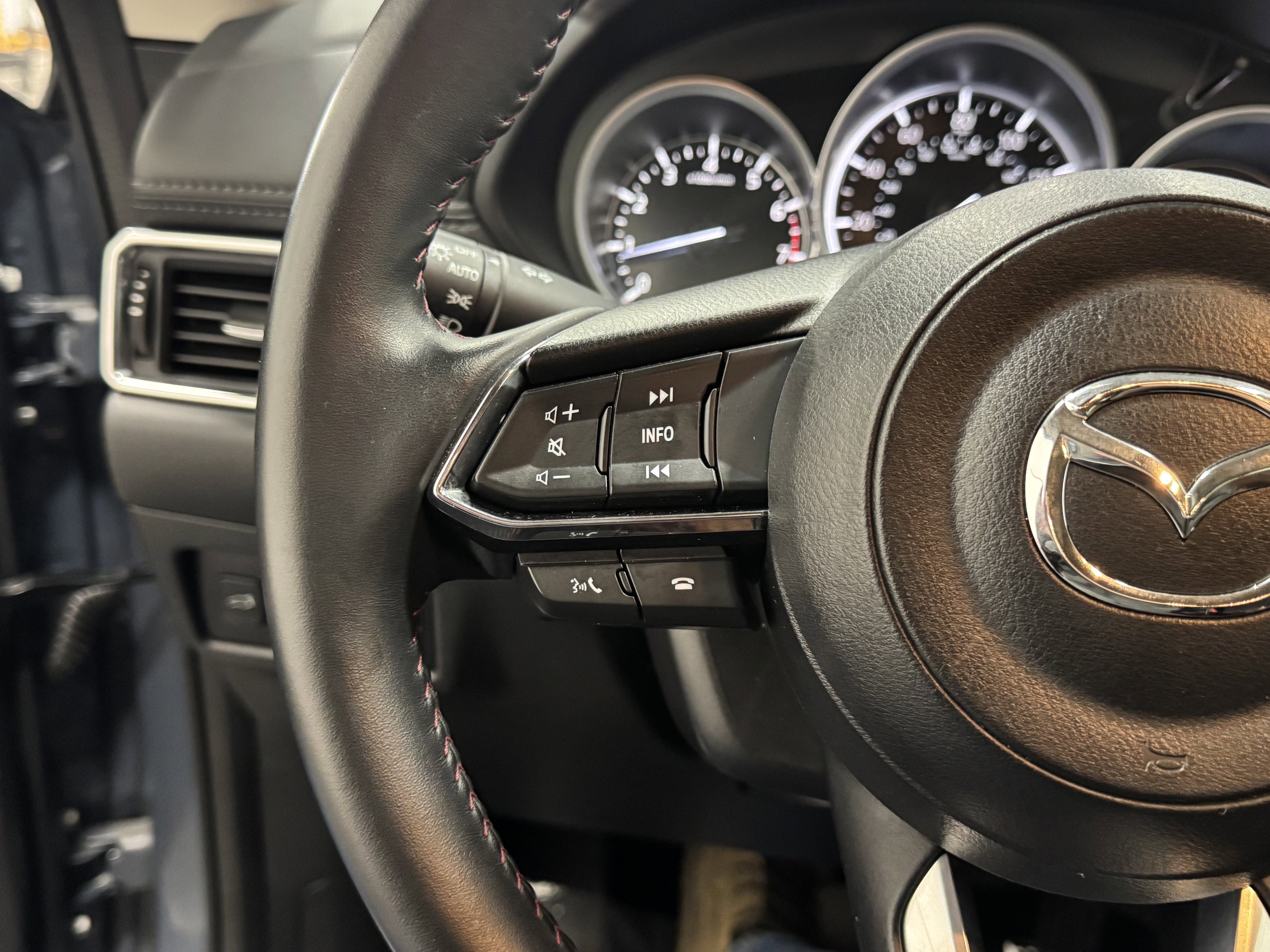 Used 2024 MAZDA CX-5 Carbon Edition image 19