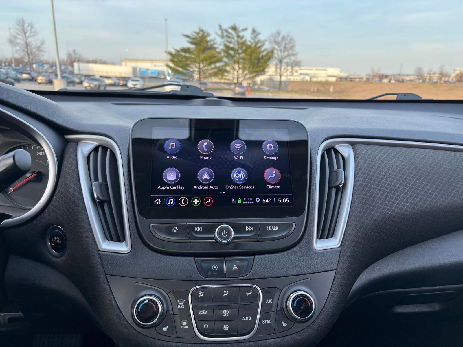 Used 2022 Chevrolet Malibu LT image 17