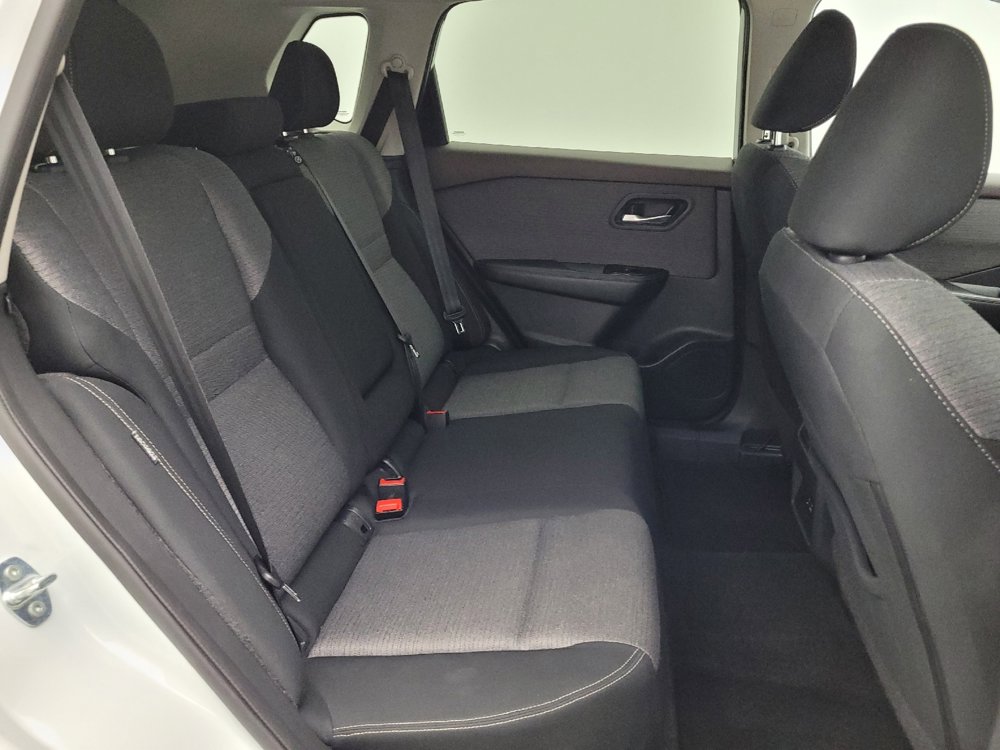 Used 2023 Nissan Rogue SV image 19