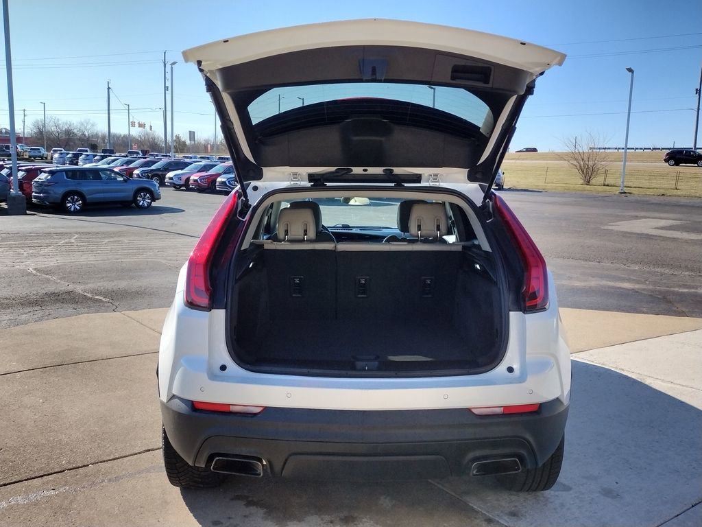 Used 2019 Cadillac XT4 Luxury AWD/4WD image 11