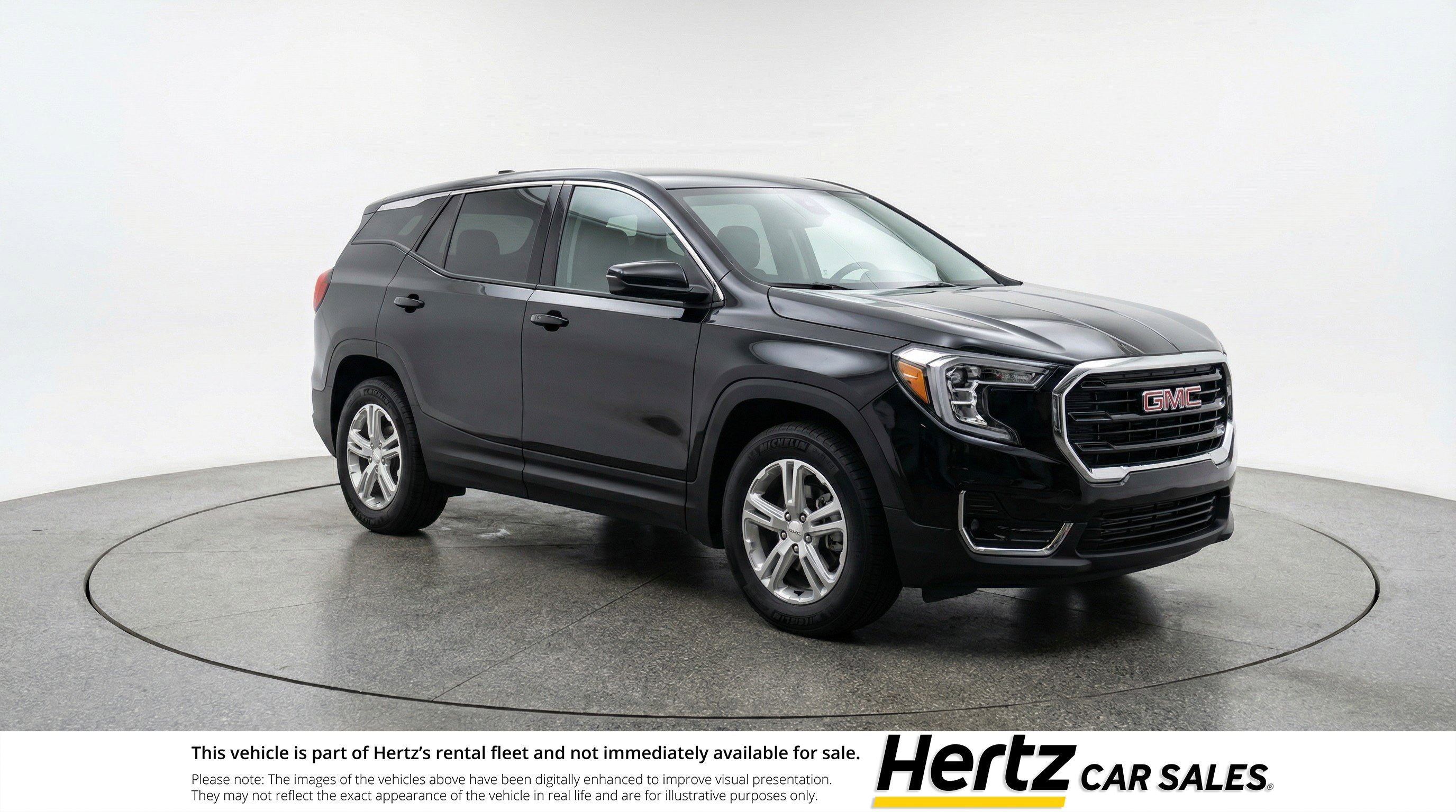 Used 2024 GMC Terrain SLE image 1
