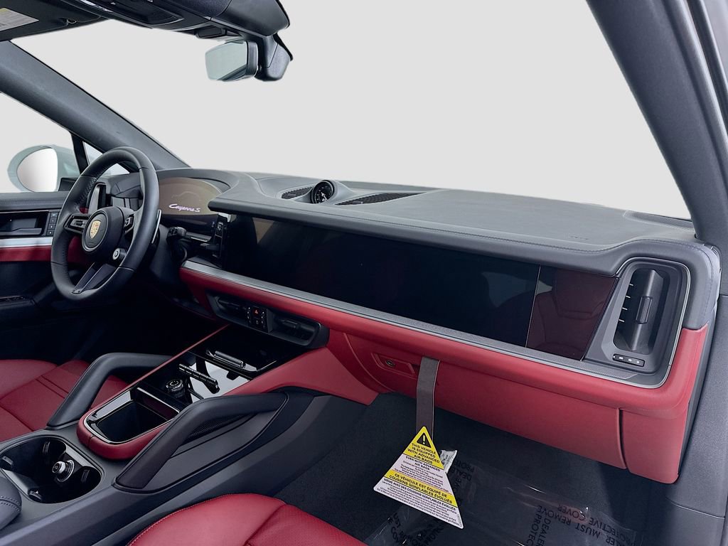 New 2026 Porsche Cayenne S image 32