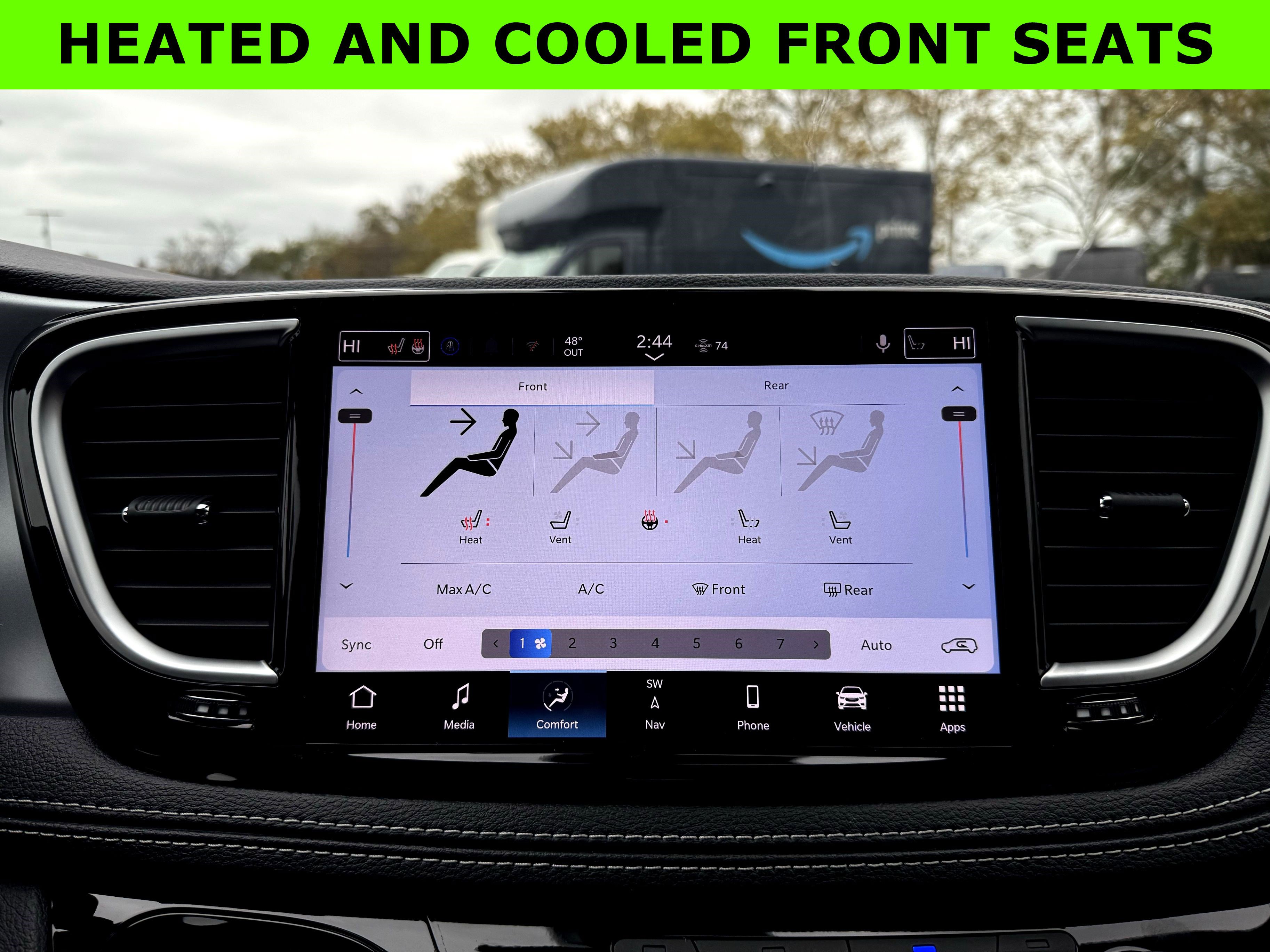 New 2026 Chrysler Pacifica Limited image 24