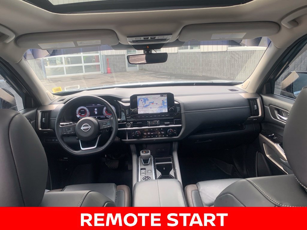 Certified 2024 Nissan Pathfinder Platinum w/ Cargo Package AWD/4WD image 9