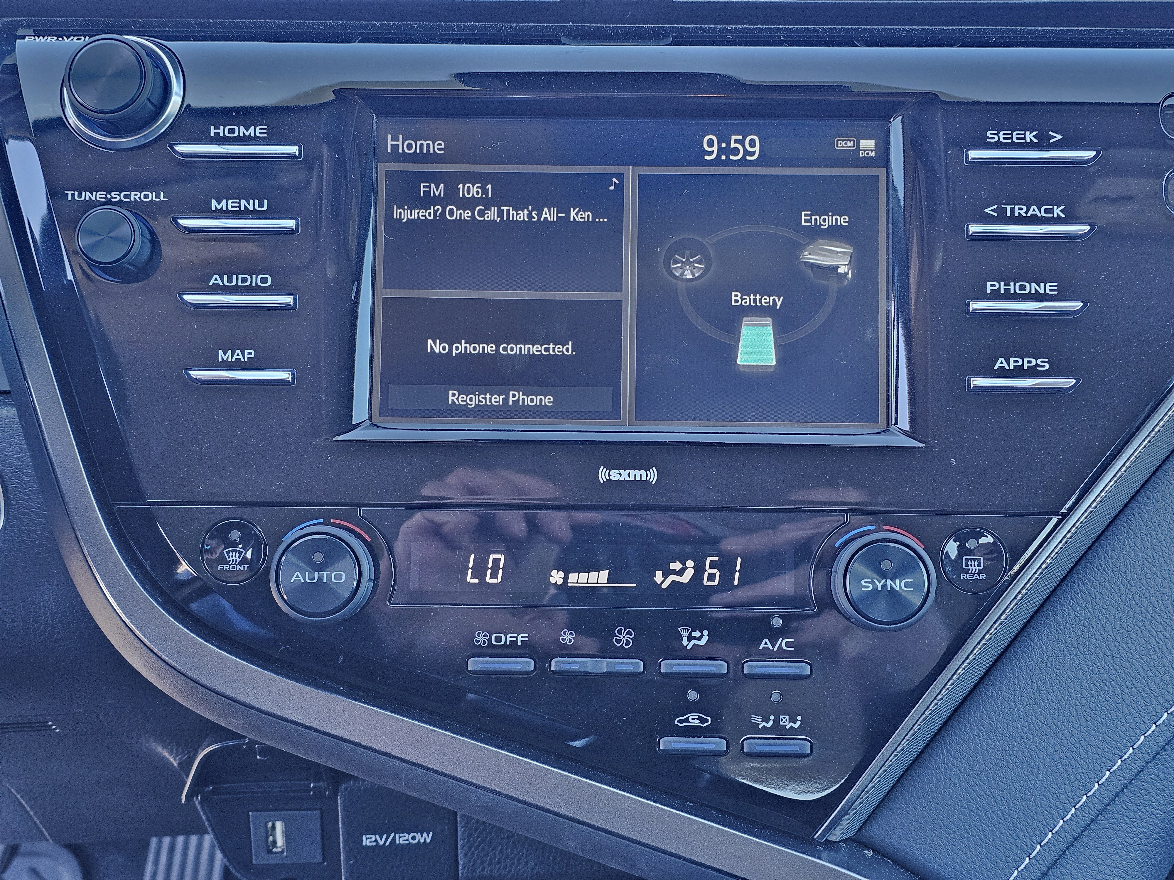 Used 2020 Toyota Camry SE image 28