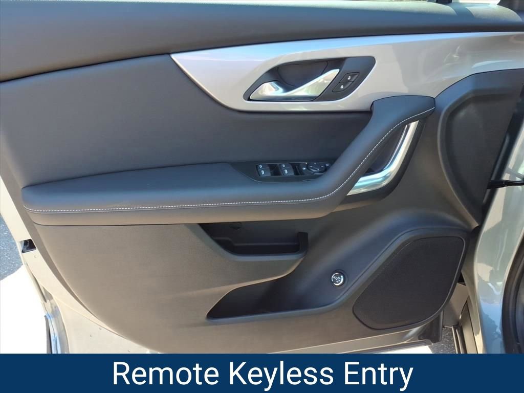 New 2026 Chevrolet Blazer LT w/ Convenience Package FWD image 5