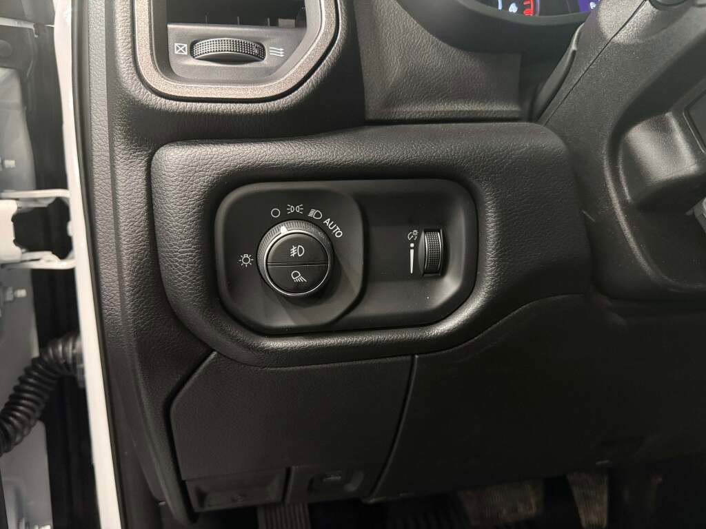 New 2026 RAM 2500 Tradesman image 23