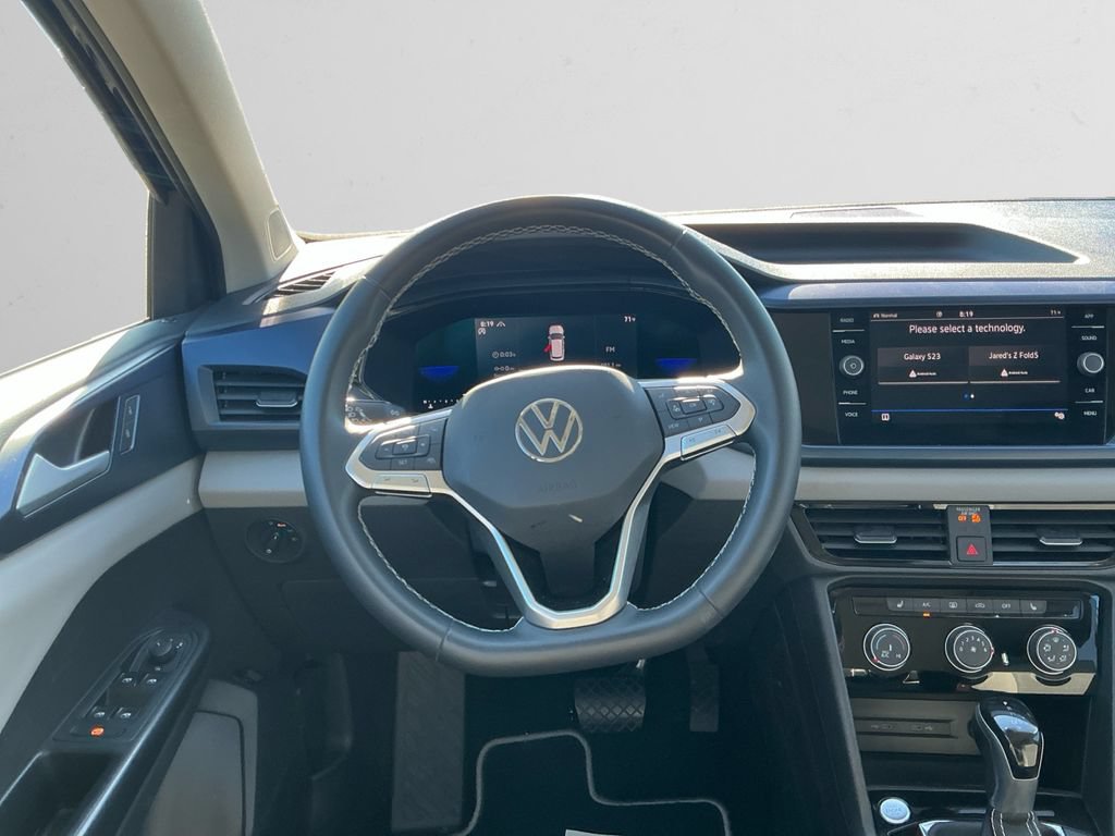 Used 2023 Volkswagen Taos SE w/ Panoramic Sunroof Package AWD/4WD image 12