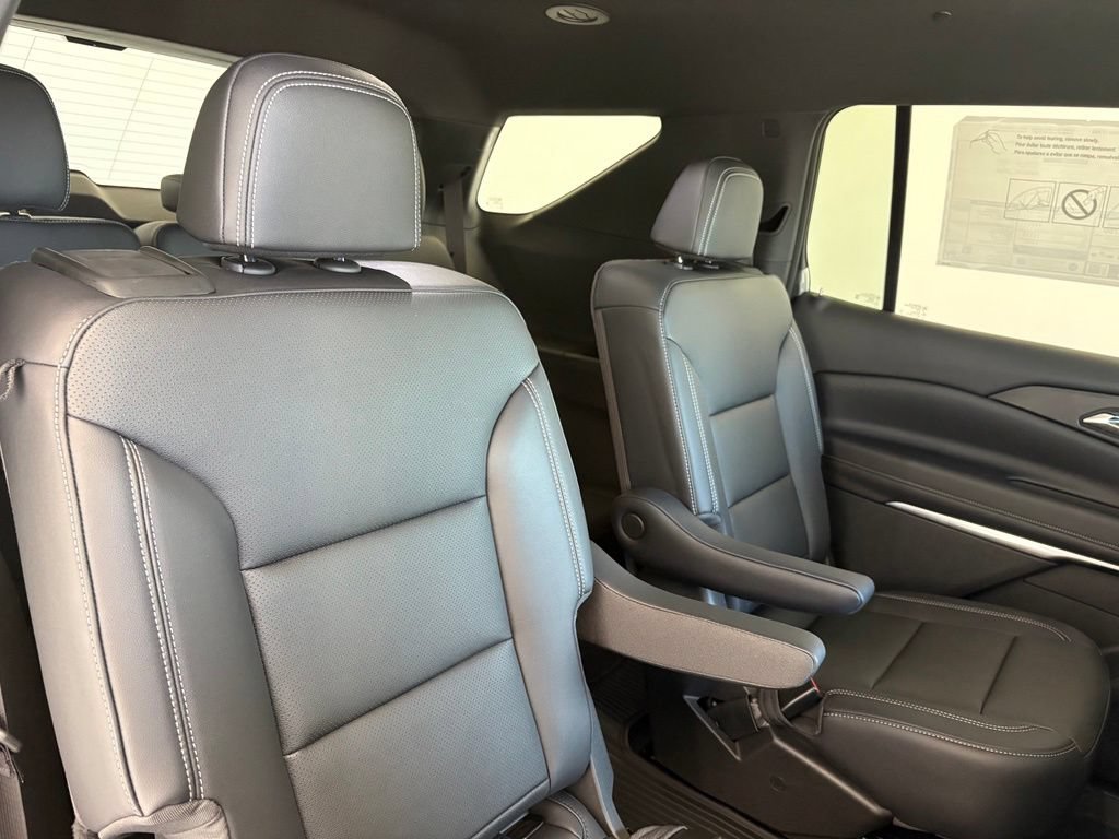 New 2026 Chevrolet Traverse LT w/ Midnight/Sport Edition FWD image 34