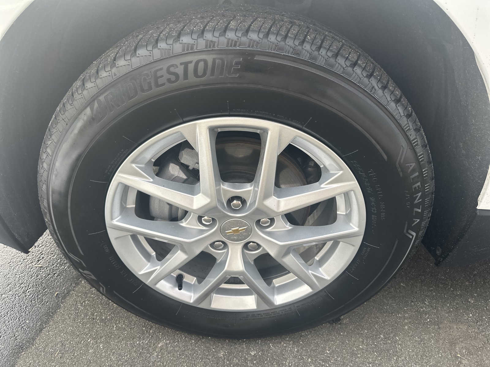 Used 2024 Chevrolet Equinox LT image 31