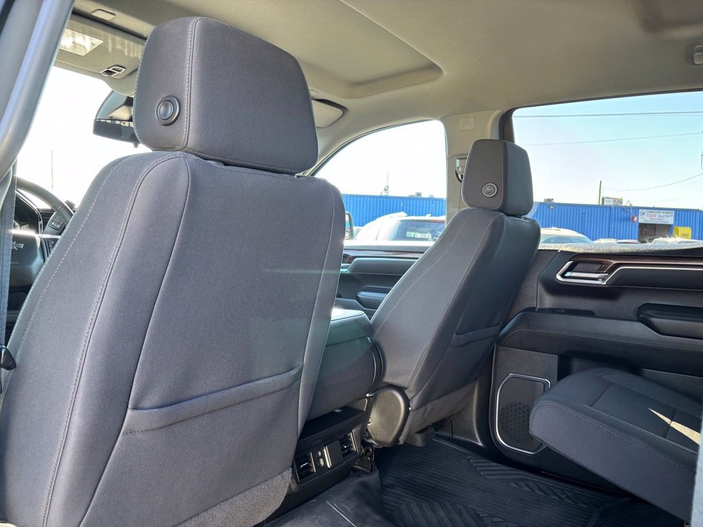 Used 2025 Chevrolet Silverado 1500 LT Trail Boss AWD/4WD image 17