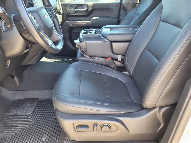 Used 2022 Chevrolet Silverado 2500 LTZ w/ Gooseneck/5TH Wheel Package image 14