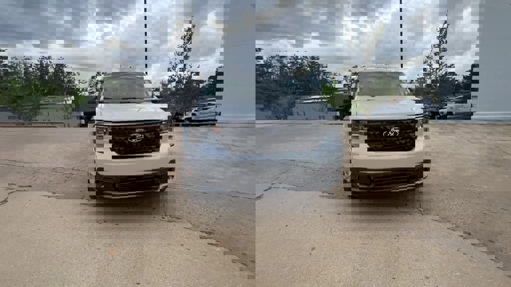 Used 2025 Ford Maverick XLT w/ 4K Tow Package image 9