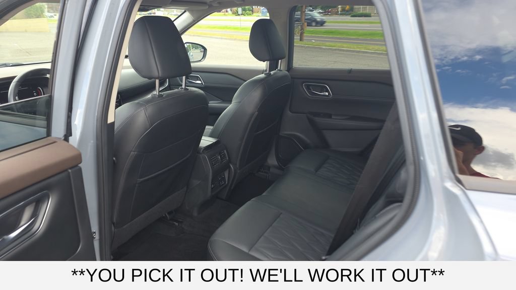 Used 2023 Nissan Rogue Platinum w/ Platinum Premium Package FWD image 22