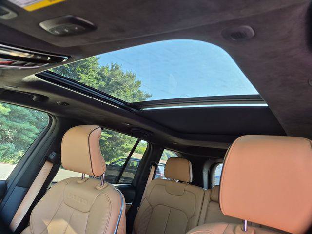 Certified 2024 Jeep Grand Cherokee Summit AWD/4WD image 16